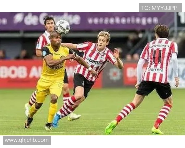 特温特迎战杜塞尔多夫两队争夺关键积分展现实力较量 特温特迎战杜塞尔多夫两队争夺关键积分展现实力较量